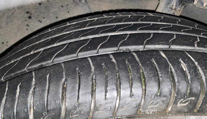 2025 KIA SYROS HTK (O) 1.5 Diesel 6MT, Diesel, Manual, 5,196 km, Left Front Tyre Tread