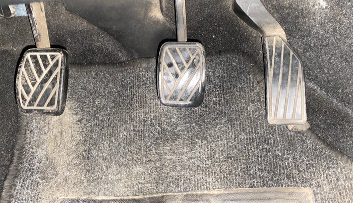 2012 Maruti Swift VXI, Petrol, Manual, 84,253 km, Pedals
