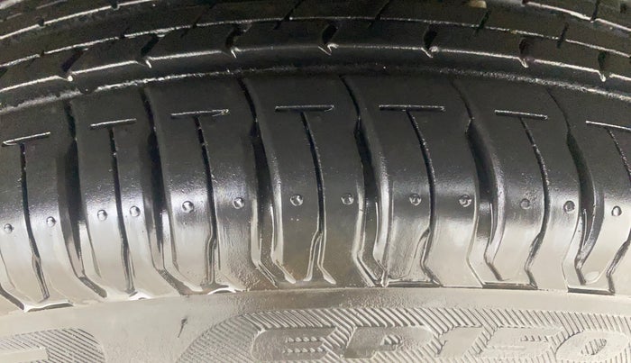 2020 Maruti Dzire VXI, Petrol, Manual, 56,825 km, Right Front Tyre Tread