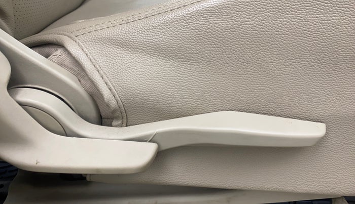 2020 Maruti Dzire VXI, Petrol, Manual, 56,825 km, Driver Side Adjustment Panel