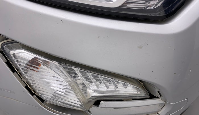 2018 Ford Ecosport TREND 1.5L DIESEL, Diesel, Manual, 1,10,049 km, Right fog light - Fog Light cover missing
