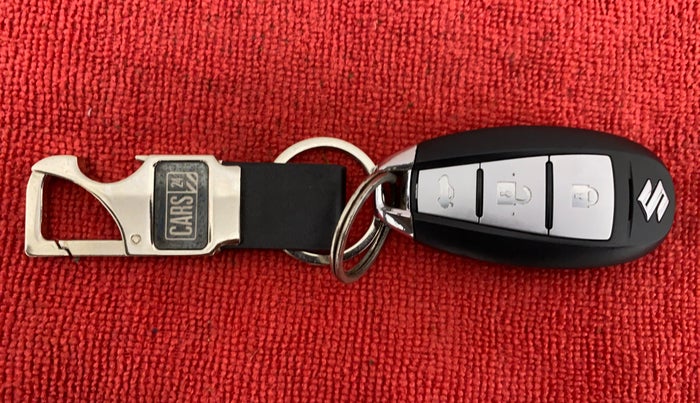 2018 Maruti Ciaz ALPHA 1.4 VVT, Petrol, Manual, 59,740 km, Key Close Up