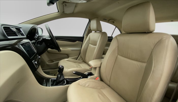 2018 Maruti Ciaz ALPHA 1.4 VVT, Petrol, Manual, 59,740 km, Right Side Front Door Cabin