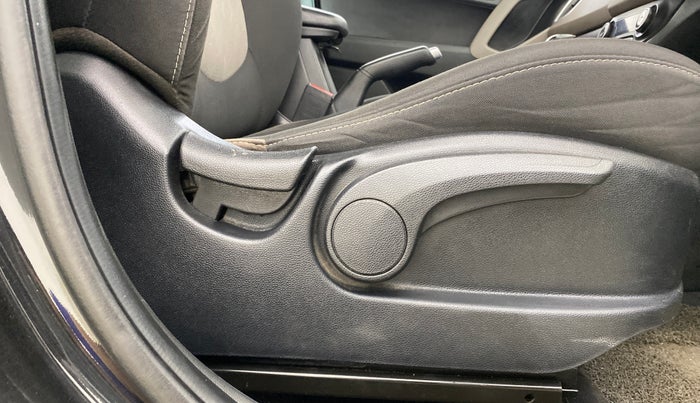 2018 Hyundai Creta SX AT 1.6 PETROL, Petrol, Automatic, 37,317 km, Driver Side Adjustment Panel