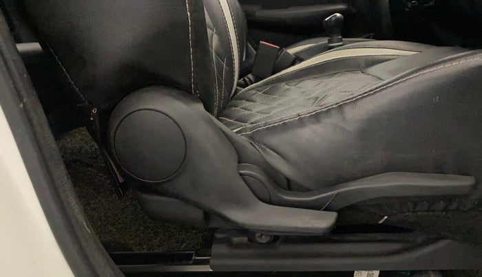 2018 Maruti Swift VXI, Petrol, Manual, 48,784 km, Driver Side Adjustment Panel