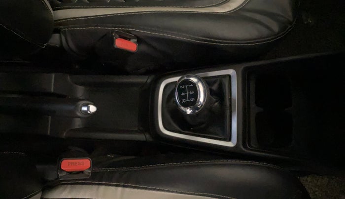 2018 Maruti Swift VXI, Petrol, Manual, 48,784 km, Gear Lever