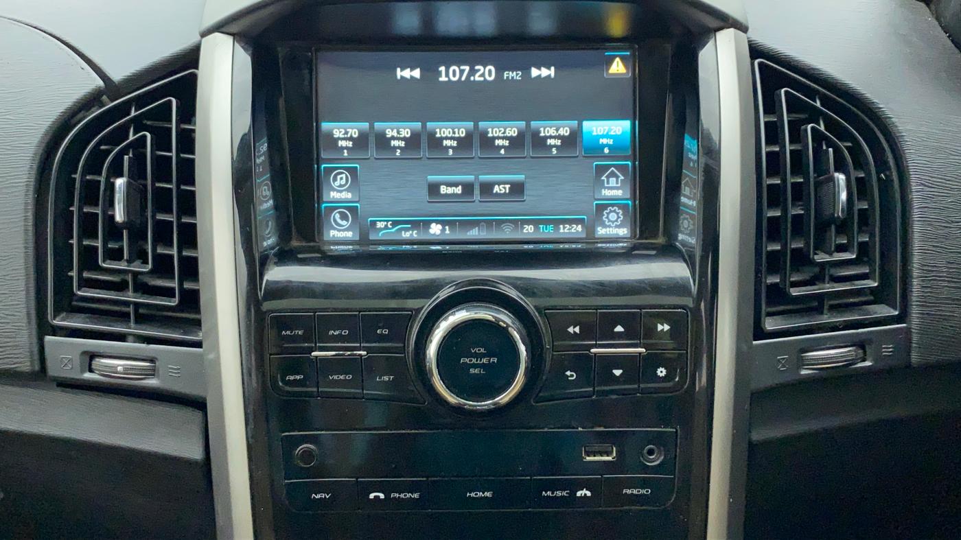 2019 Mahindra XUV500 W9 AT, Diesel, Automatic, 55,603 km, Infotainment System