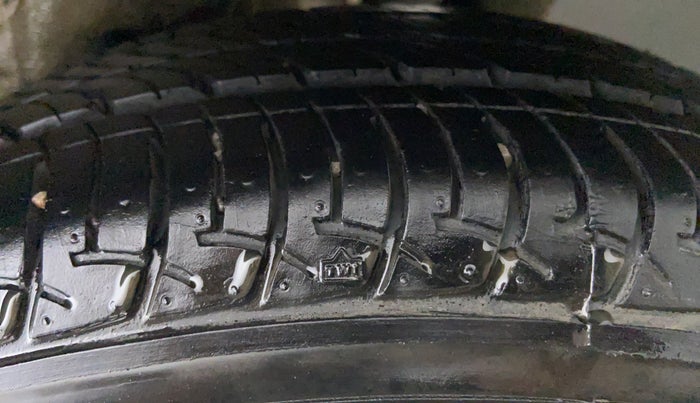 2017 Maruti Celerio VXI CNG D, CNG, Manual, 72,573 km, Left Rear Tyre Tread
