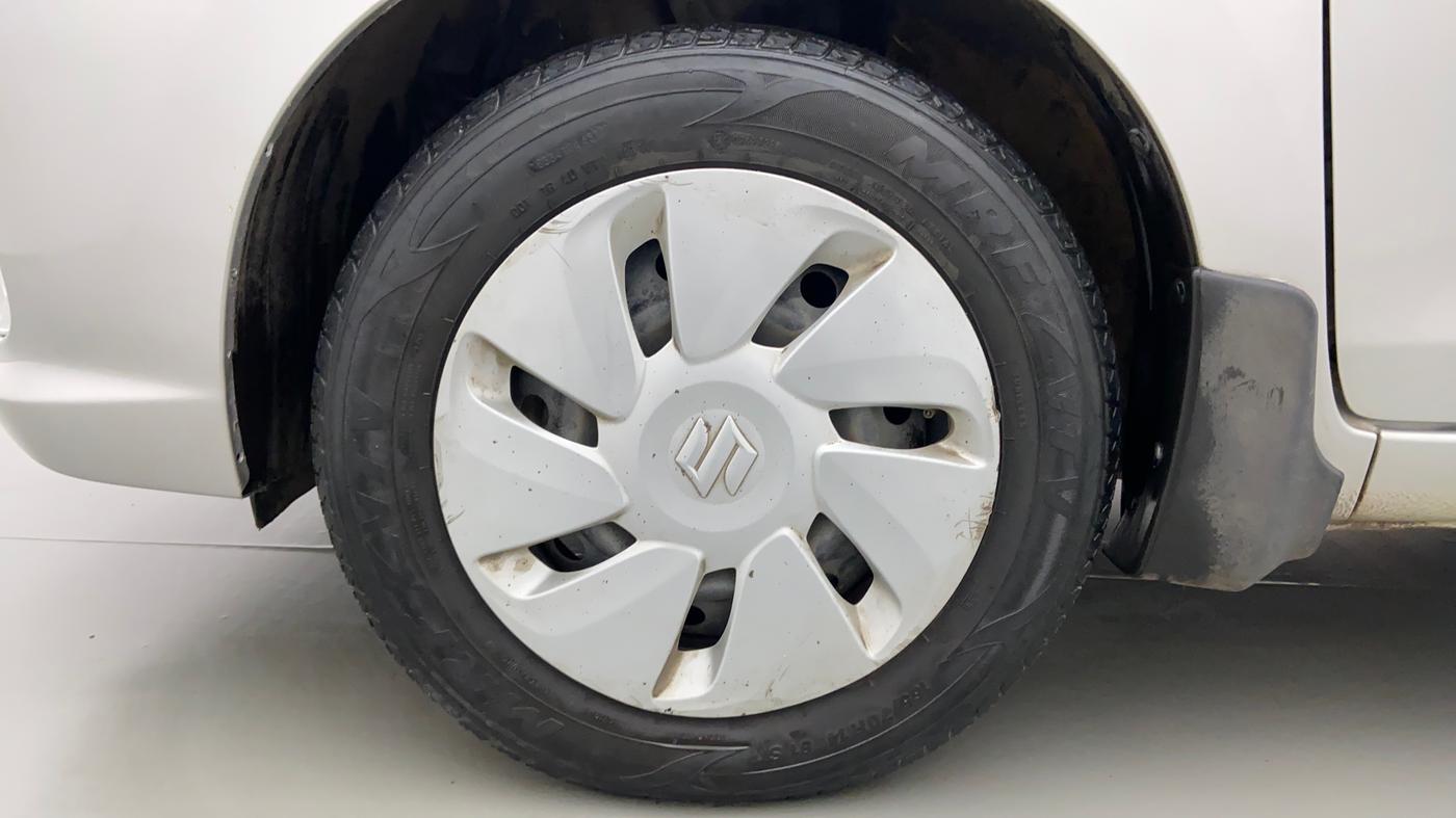 2017 Maruti Celerio VXI CNG D, CNG, Manual, 72,573 km, Left Front Wheel