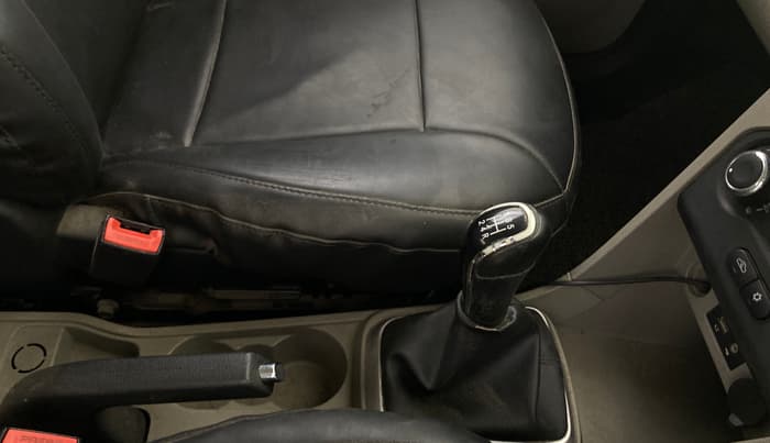 2016 Tata Tiago XZ PETROL, CNG, Manual, 95,697 km, Gear Lever