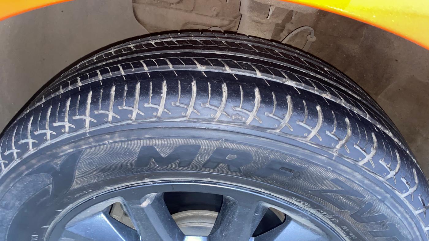 2018 Hyundai Elite i20 ASTA 1.2, Petrol, Manual, 31,410 km, Left Front Tyre Tread