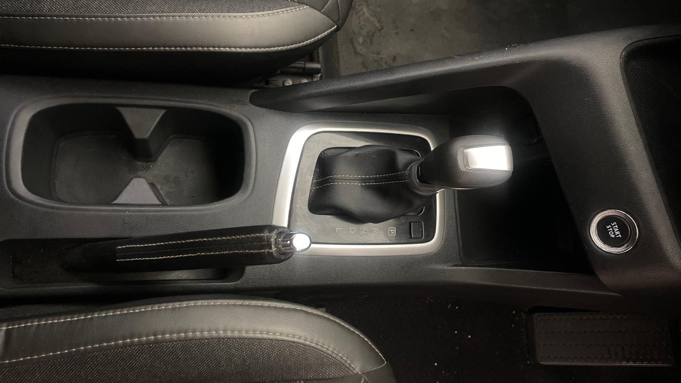 2022 Nissan MAGNITE XV PREMIUM TURBO CVT, Petrol, Automatic, 31,294 km, Gear Lever
