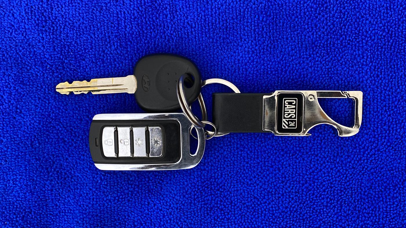2020 Hyundai NEW SANTRO 1.1 MAGNA CNG MT, CNG, Manual, 24,677 km, Key Close Up
