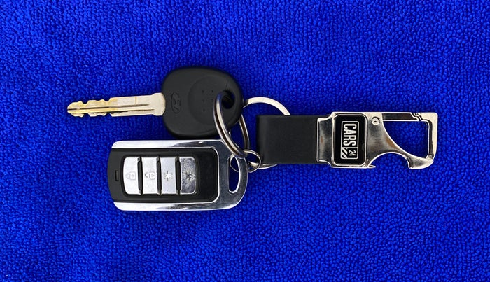 2020 Hyundai NEW SANTRO 1.1 MAGNA CNG MT, CNG, Manual, 24,677 km, Key Close Up