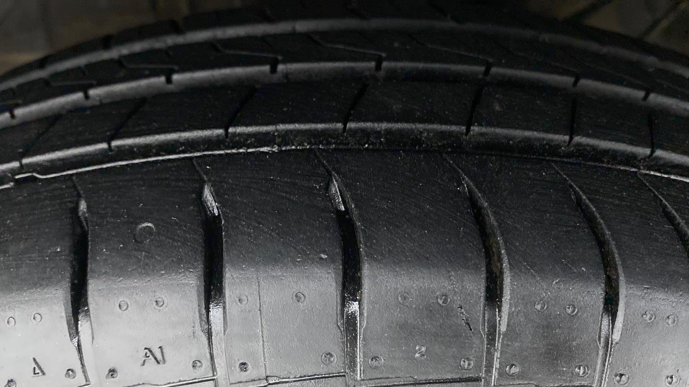 2020 Hyundai NEW SANTRO 1.1 MAGNA CNG MT, CNG, Manual, 24,677 km, Left Front Tyre Tread