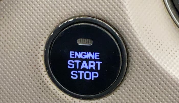 2014 Hyundai Grand i10 SPORTZ 1.2 KAPPA VTVT, CNG, Manual, 1,19,876 km, Keyless Start/ Stop Button