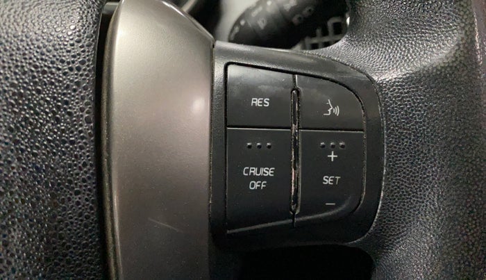 2019 Mahindra XUV500 W7 AT, Diesel, Automatic, 60,037 km, Adaptive Cruise Control