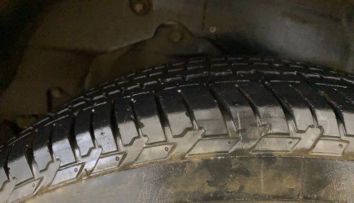 2019 Mahindra XUV500 W7 AT, Diesel, Automatic, 60,037 km, Right Rear Tyre Tread