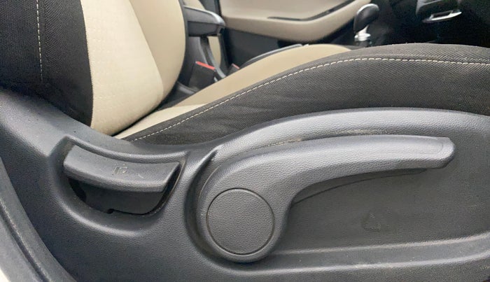 2015 Hyundai Elite i20 ASTA 1.2, Petrol, Manual, 96,427 km, Driver Side Adjustment Panel