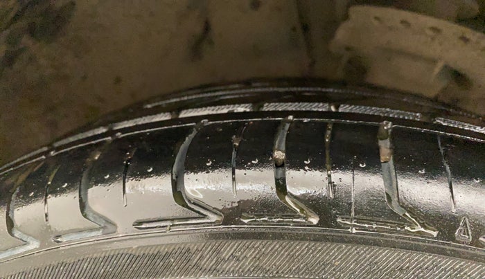 2015 Hyundai Elite i20 ASTA 1.2, Petrol, Manual, 96,427 km, Right Front Tyre Tread