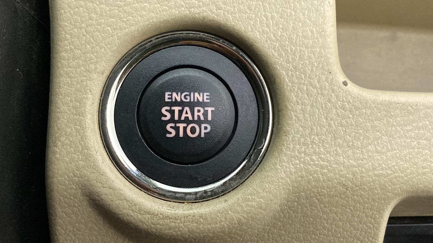 2016 Maruti Ciaz ZDI+ SHVS, Diesel, Manual, 82,681 km, Keyless Start/ Stop Button