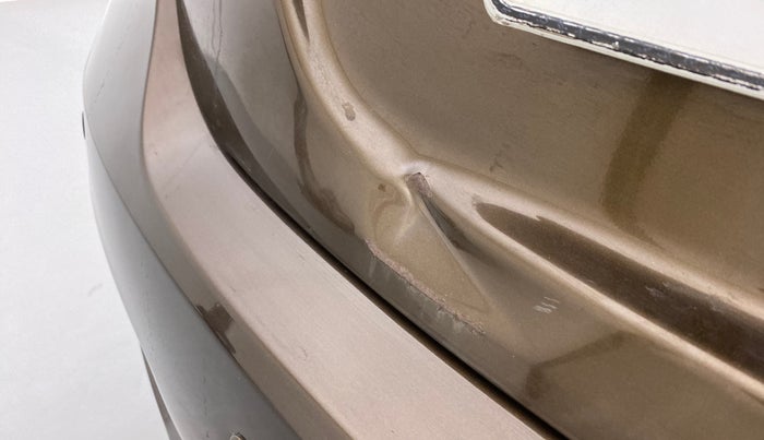 2016 Maruti Ciaz ZDI+ SHVS, Diesel, Manual, 82,681 km, Dicky (Boot door) - Slightly dented
