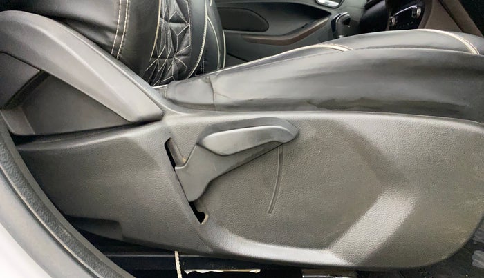 2018 Ford FREESTYLE TITANIUM 1.2 PETROL, Petrol, Manual, 97,342 km, Driver Side Adjustment Panel