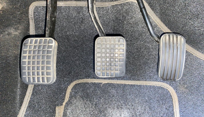 2016 Tata Tiago XM PETROL, Petrol, Manual, 70,026 km, Pedals