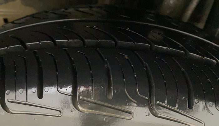 2016 Tata Tiago XM PETROL, Petrol, Manual, 70,026 km, Left Rear Tyre Tread