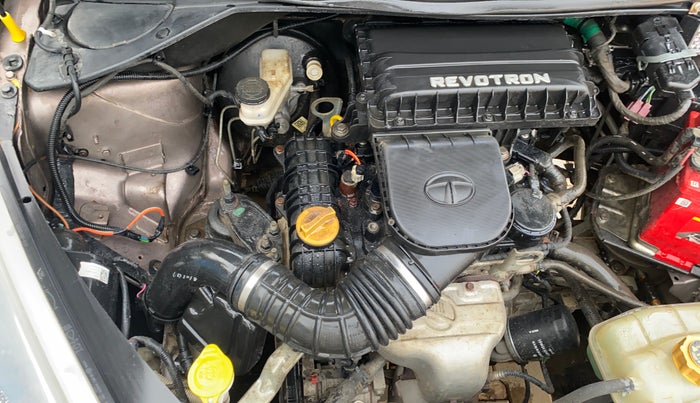 2016 Tata Tiago XM PETROL, Petrol, Manual, 70,026 km, Engine View - Right