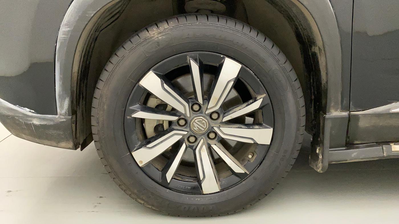 2019 MG HECTOR SHARP 1.5 DCT PETROL, Petrol, Automatic, 27,369 km, Left Front Wheel
