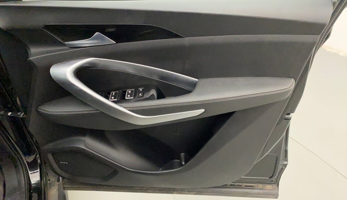 2019 MG HECTOR SHARP 1.5 DCT PETROL, Petrol, Automatic, 27,369 km, Driver Side Door Panels Control