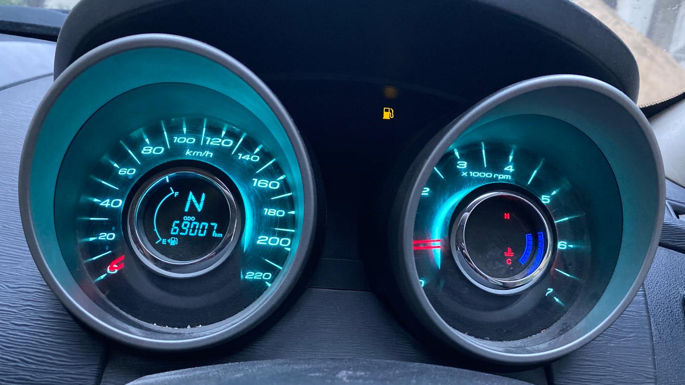 2016 Mahindra XUV500 W6, Diesel, Manual, 69,007 km, Odometer Image
