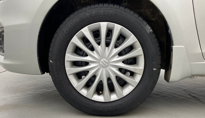 2016 Maruti Ciaz VXI PLUS, Petrol, Manual, 57,845 km, Left Front Wheel