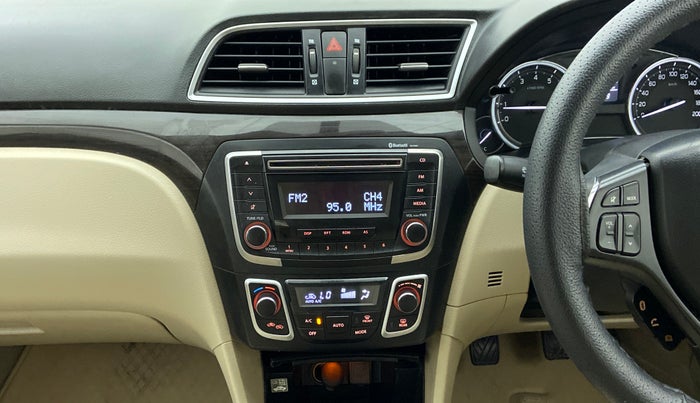 2016 Maruti Ciaz VXI PLUS, Petrol, Manual, 57,845 km, Air Conditioner