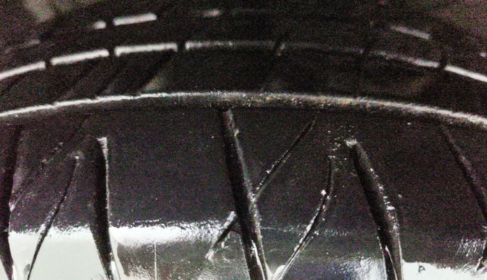 2018 Hyundai Creta SX AT 1.6 DIESEL, Diesel, Automatic, 1,45,370 km, Left Front Tyre Tread