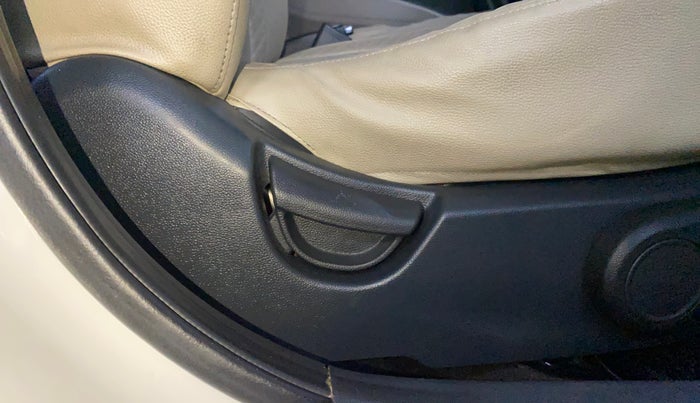 2015 Hyundai Xcent SX 1.2, Petrol, Manual, 62,843 km, Driver Side Adjustment Panel