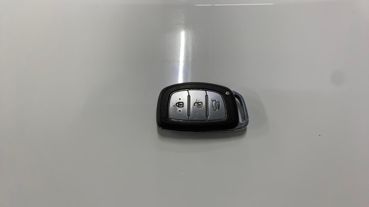 2015 Hyundai Xcent SX 1.2, Petrol, Manual, 62,843 km, Key Close Up