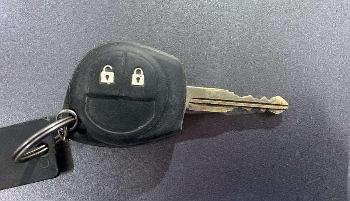 2017 Maruti Wagon R 1.0 VXI, Petrol, Manual, 35,911 km, Key Close Up