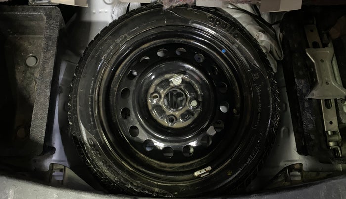 2017 Maruti Wagon R 1.0 VXI, Petrol, Manual, 35,911 km, Spare Tyre