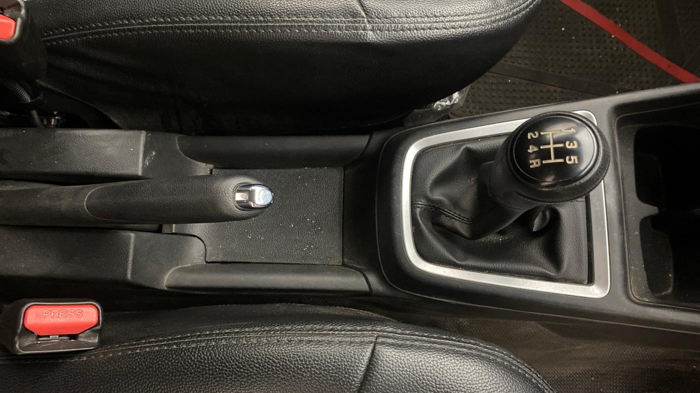 2021 Maruti Swift VXI, Petrol, Manual, 22,027 km, Gear Lever