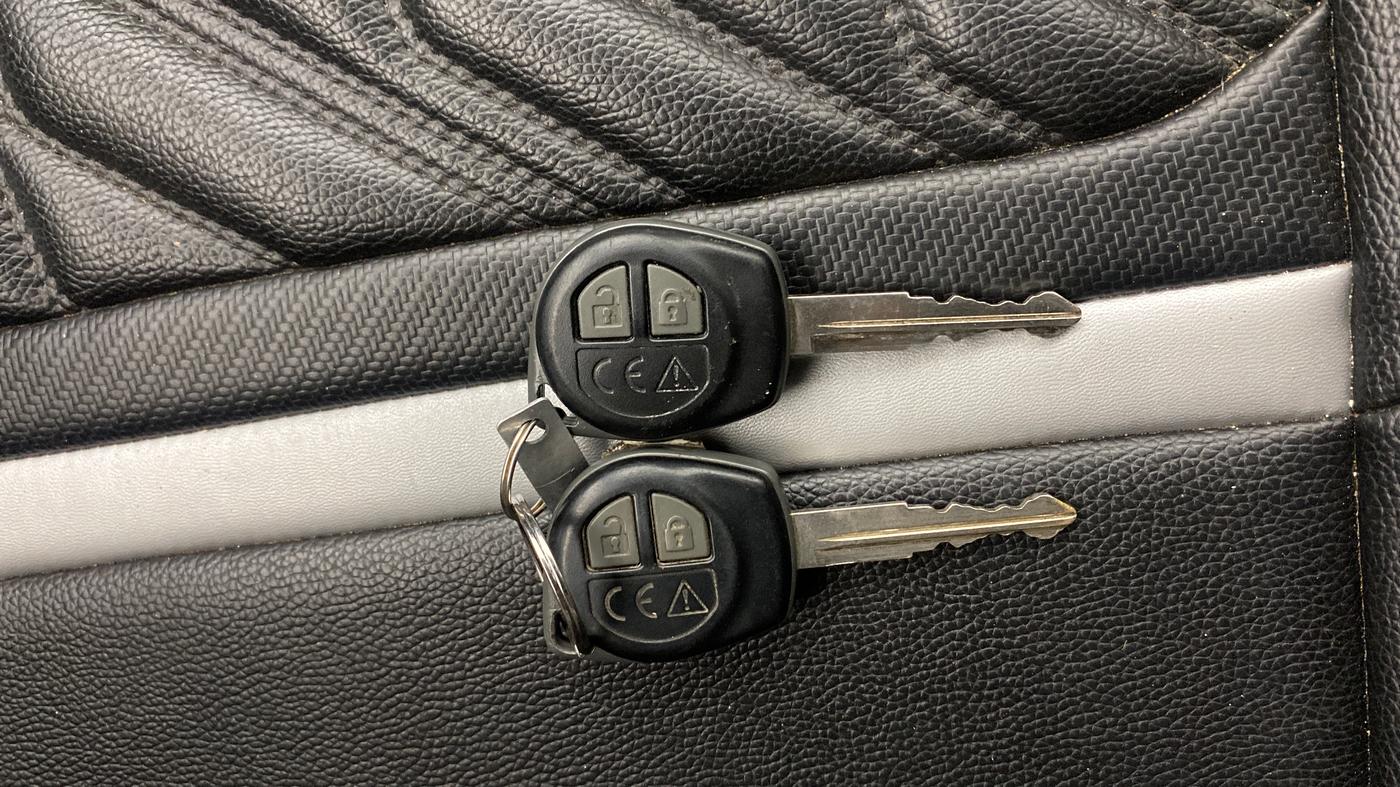 2021 Maruti Swift VXI, Petrol, Manual, 22,027 km, Key Close Up