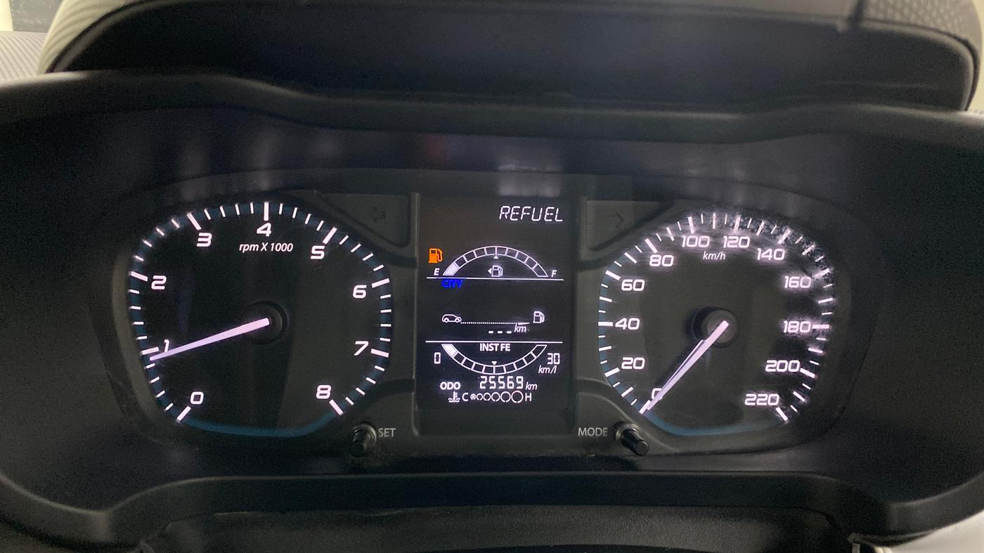 2022 Tata ALTROZ XT PETROL, Petrol, Manual, 25,569 km, Odometer Image