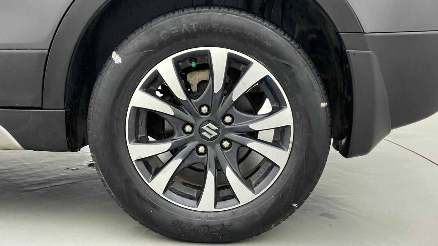 2017 Maruti S Cross ALPHA SHVS, Diesel, Manual, 91,980 km, Left Rear Wheel