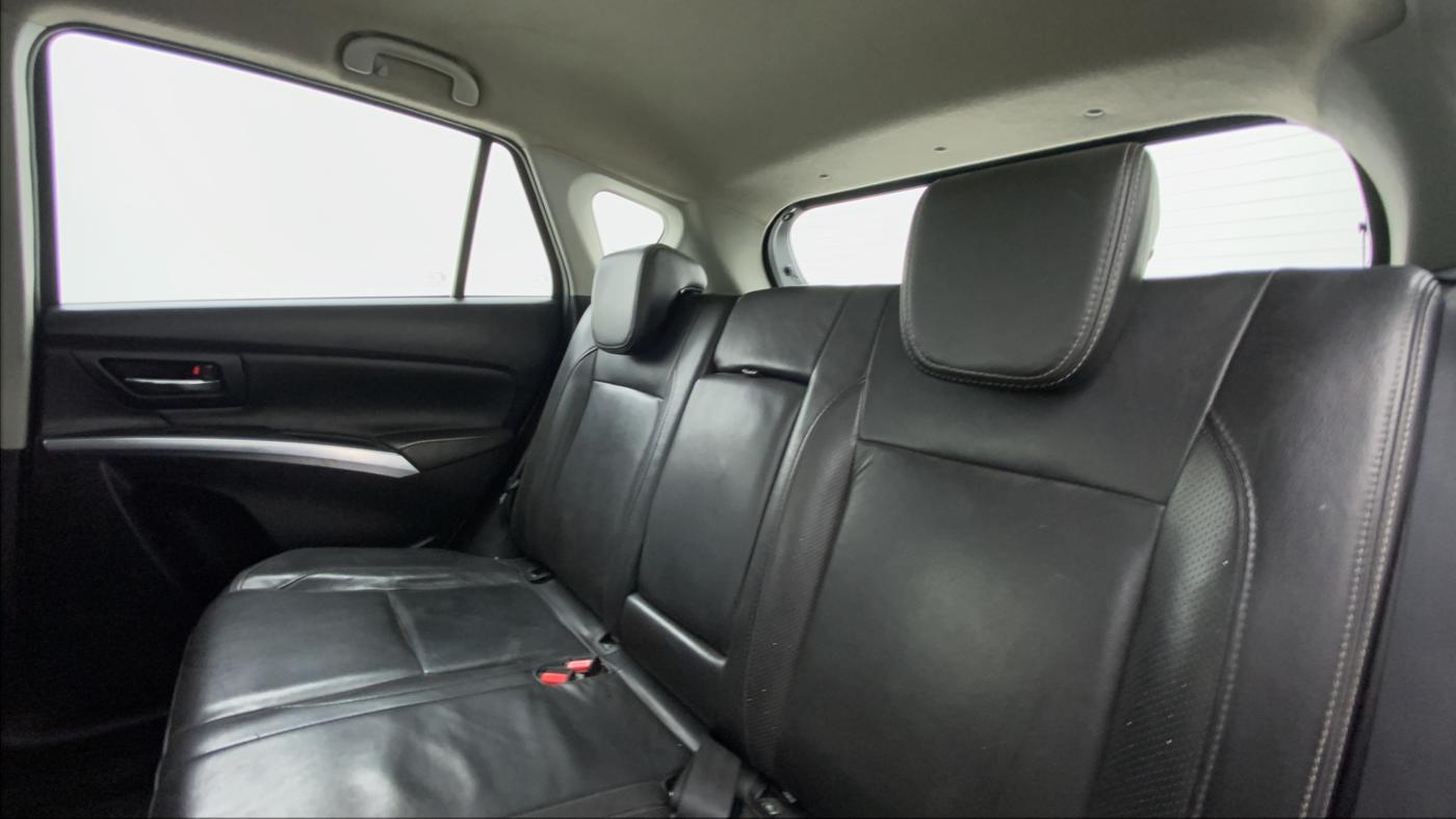 2017 Maruti S Cross ALPHA SHVS, Diesel, Manual, 91,980 km, Right Side Rear Door Cabin