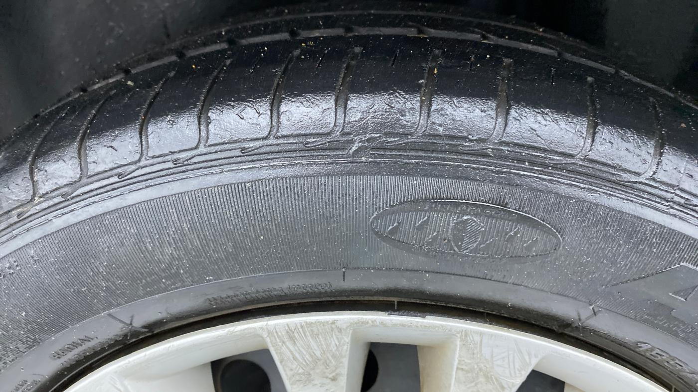 2017 Maruti Ciaz DELTA 1.4 VVT, Petrol, Manual, 41,469 km, Left Rear Tyre Tread