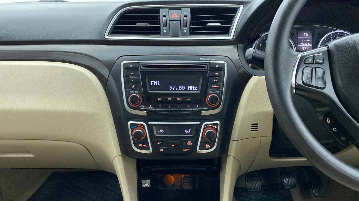 2017 Maruti Ciaz DELTA 1.4 VVT, Petrol, Manual, 41,469 km, Air Conditioner
