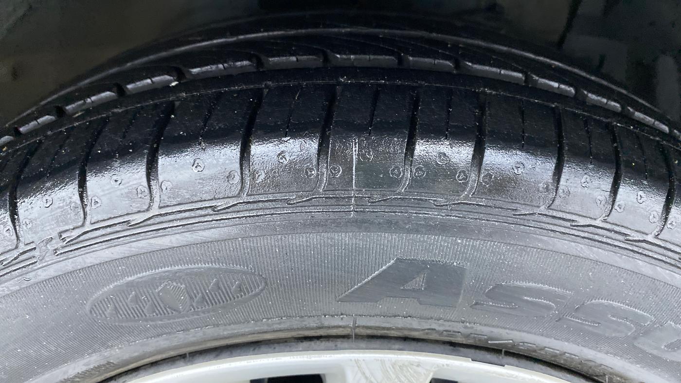 2017 Maruti Ciaz DELTA 1.4 VVT, Petrol, Manual, 41,469 km, Right Front Tyre Tread
