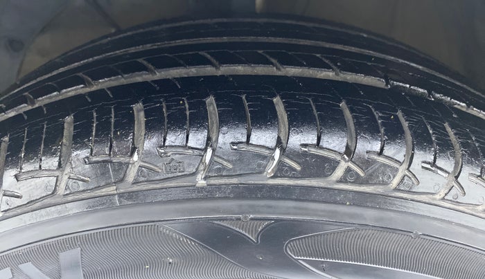 2019 Maruti Baleno DELTA 1.2 K12, Petrol, Manual, 27,205 km, Left Front Tyre Tread