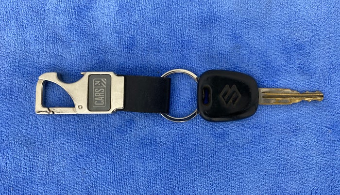 2015 Maruti Alto K10 VXI P, Petrol, Manual, Key Close Up